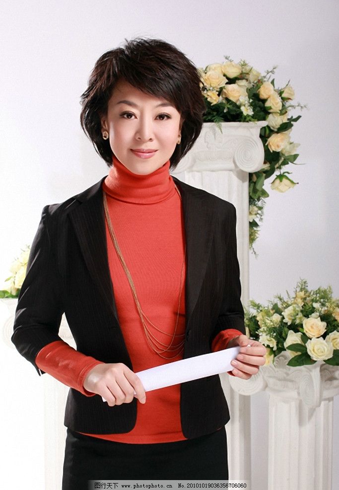 江苏卫视美女主持人王南图片